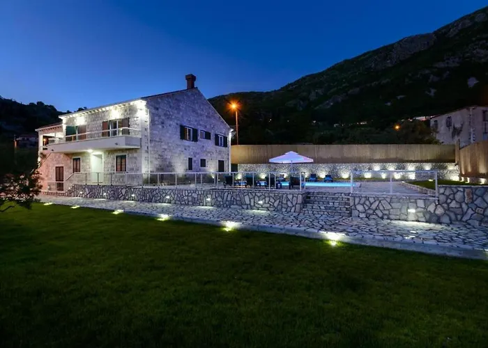 فيلة Countyside Retreat Six Bedroom With Pool *